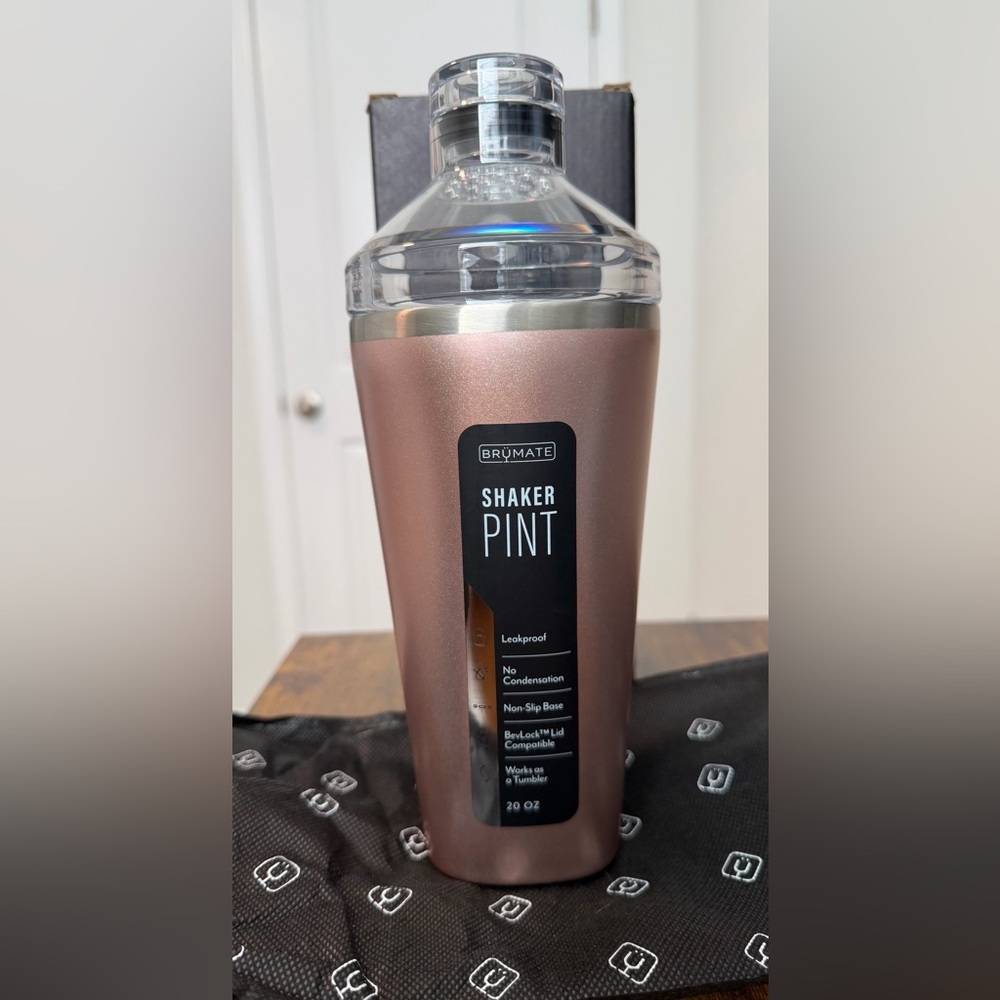 BrüMate Glitter Rose Gold Shaker Pint 20 oz